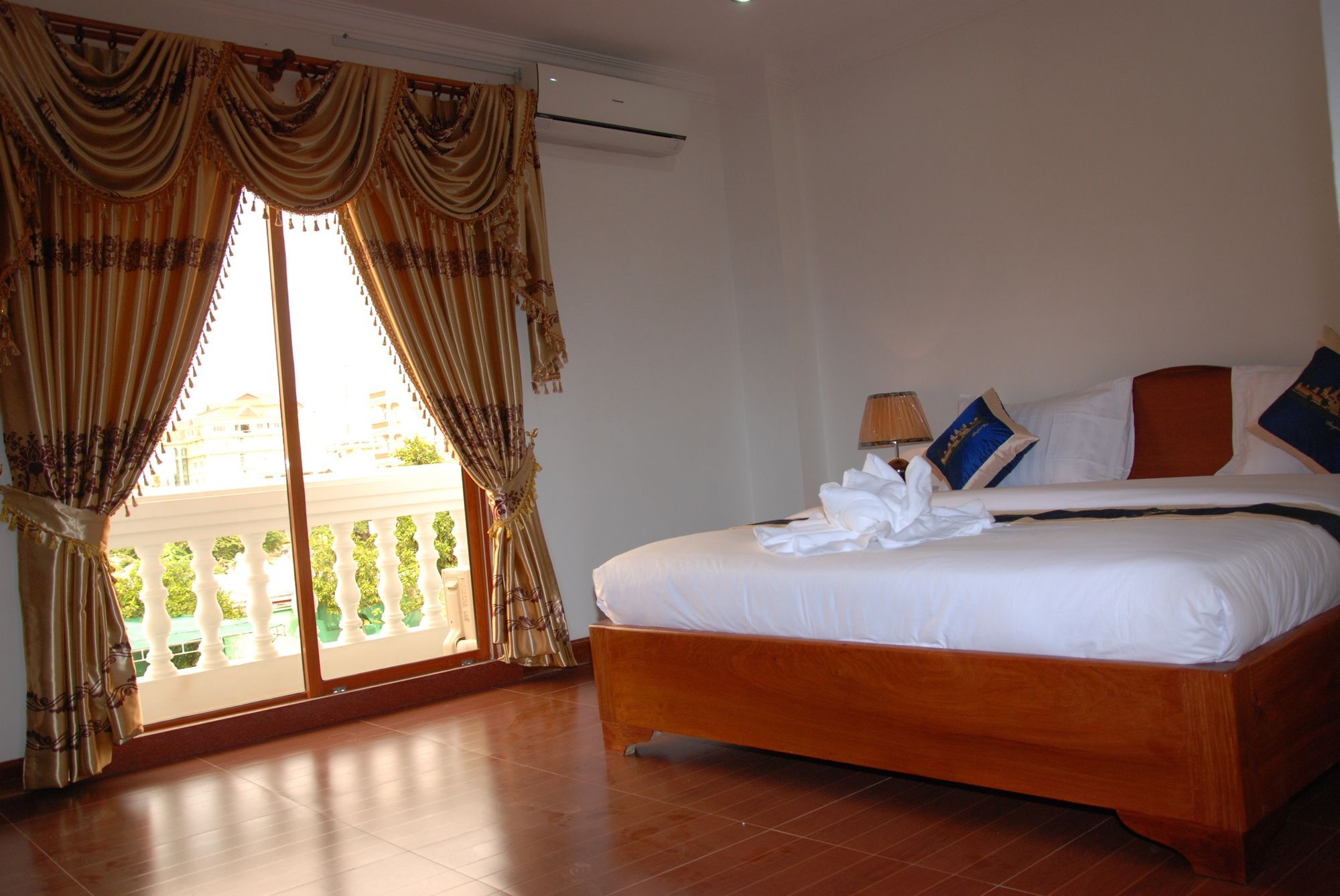 Emerald Bb Battambang Hotel Εξωτερικό φωτογραφία